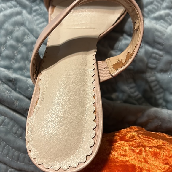 Peeling shoe liner - Picture 2 of 3